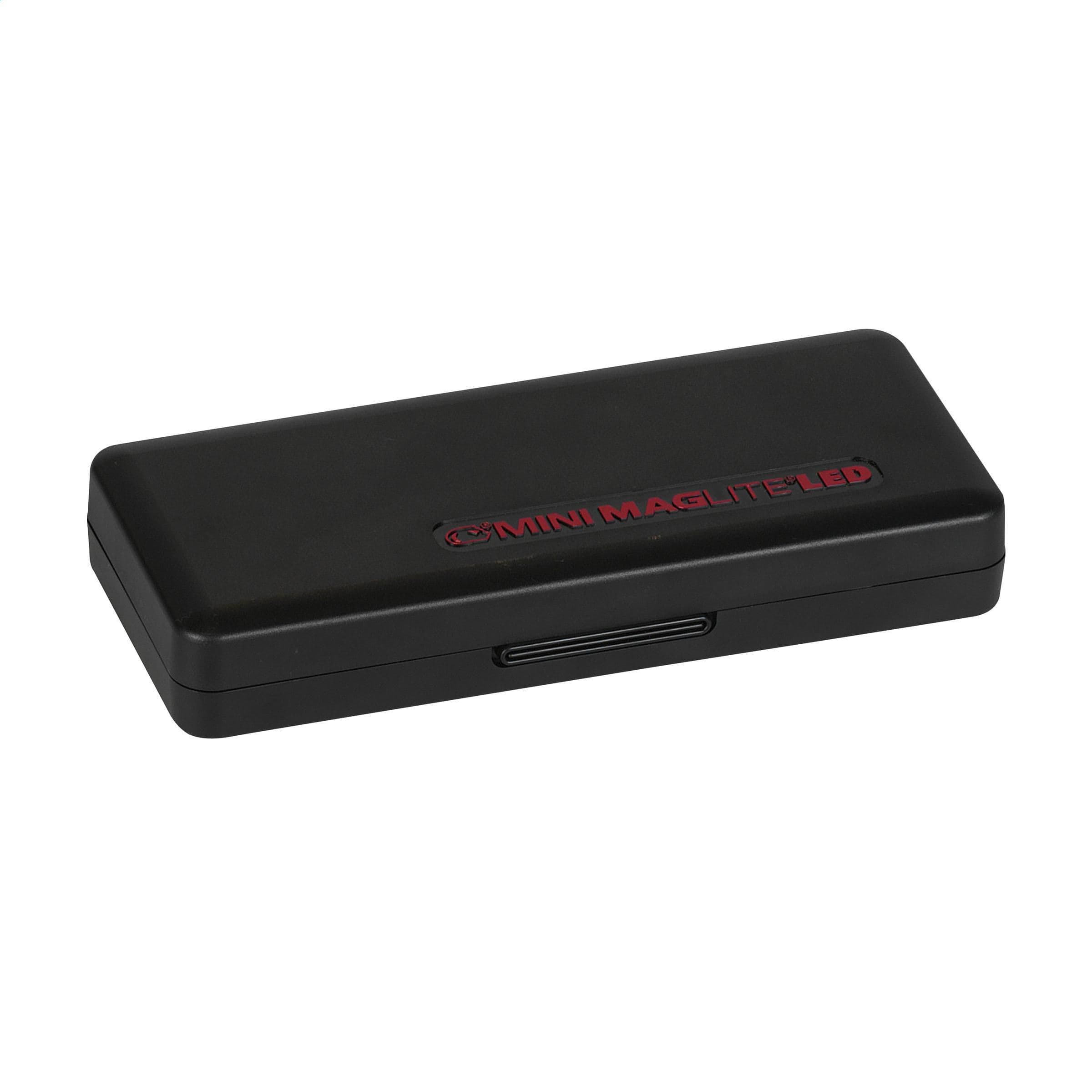 Coffret lampe torche Mini Maglite® LED AA en situation