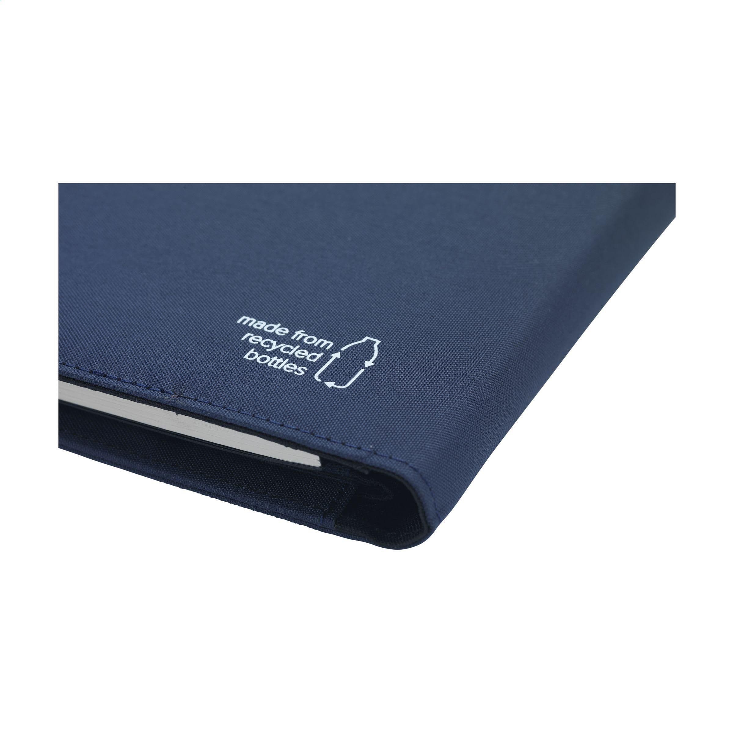 Porte-documents Quest Portfolio RCS RPET A5 en situation