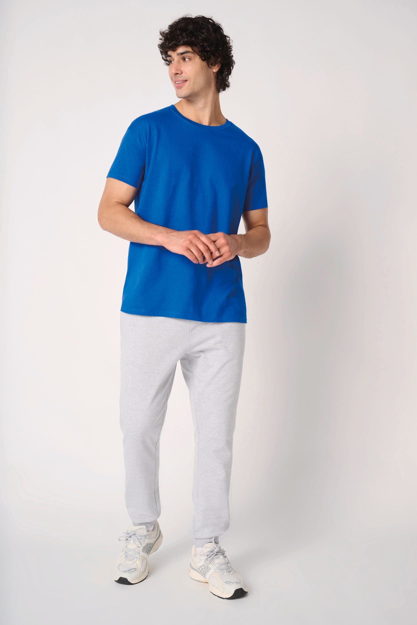 T-shirt unisexe iDeal170 en situation