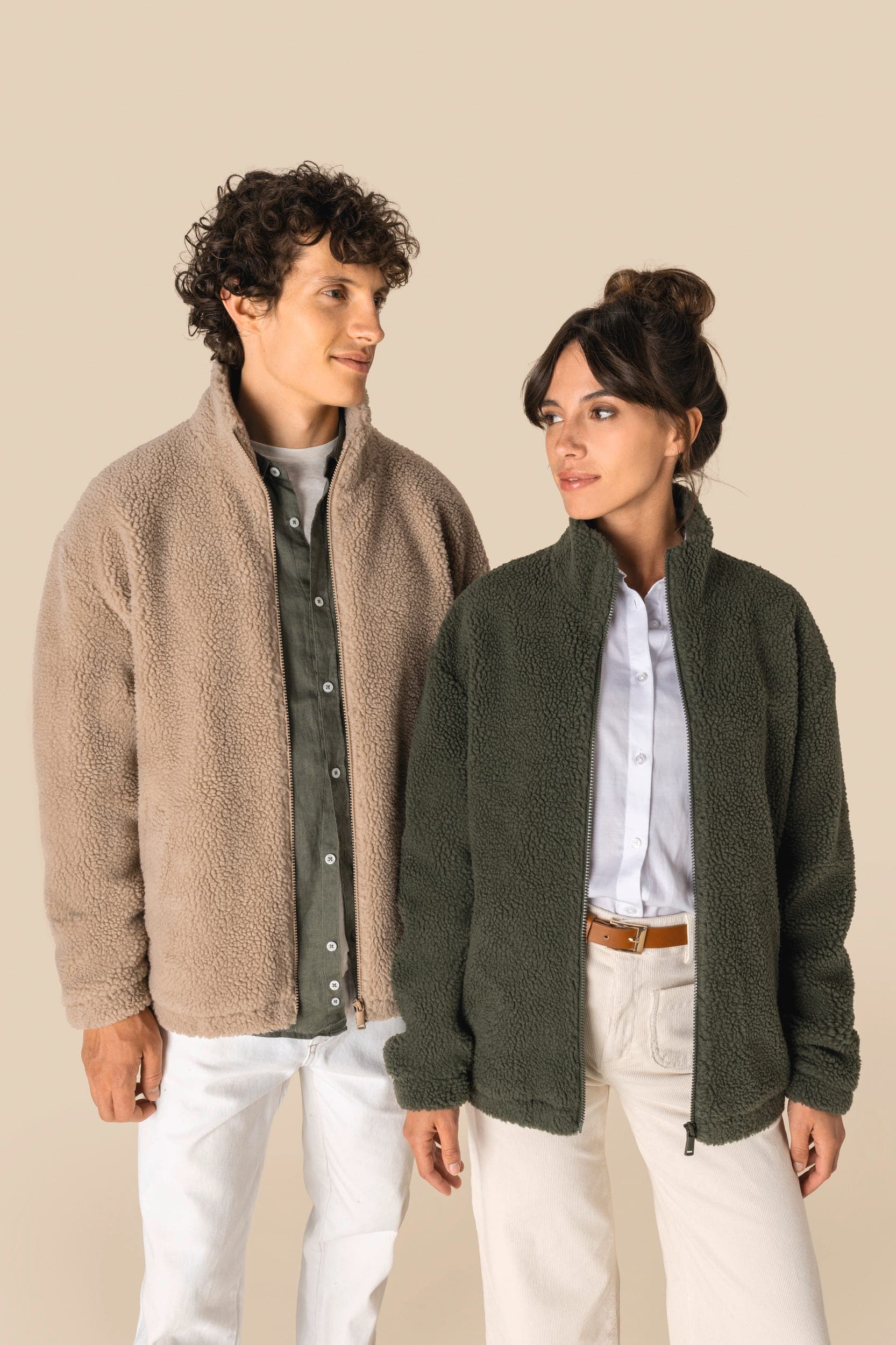 Sweat-shirt zippé à épaules tombantes en sherpa unisexe