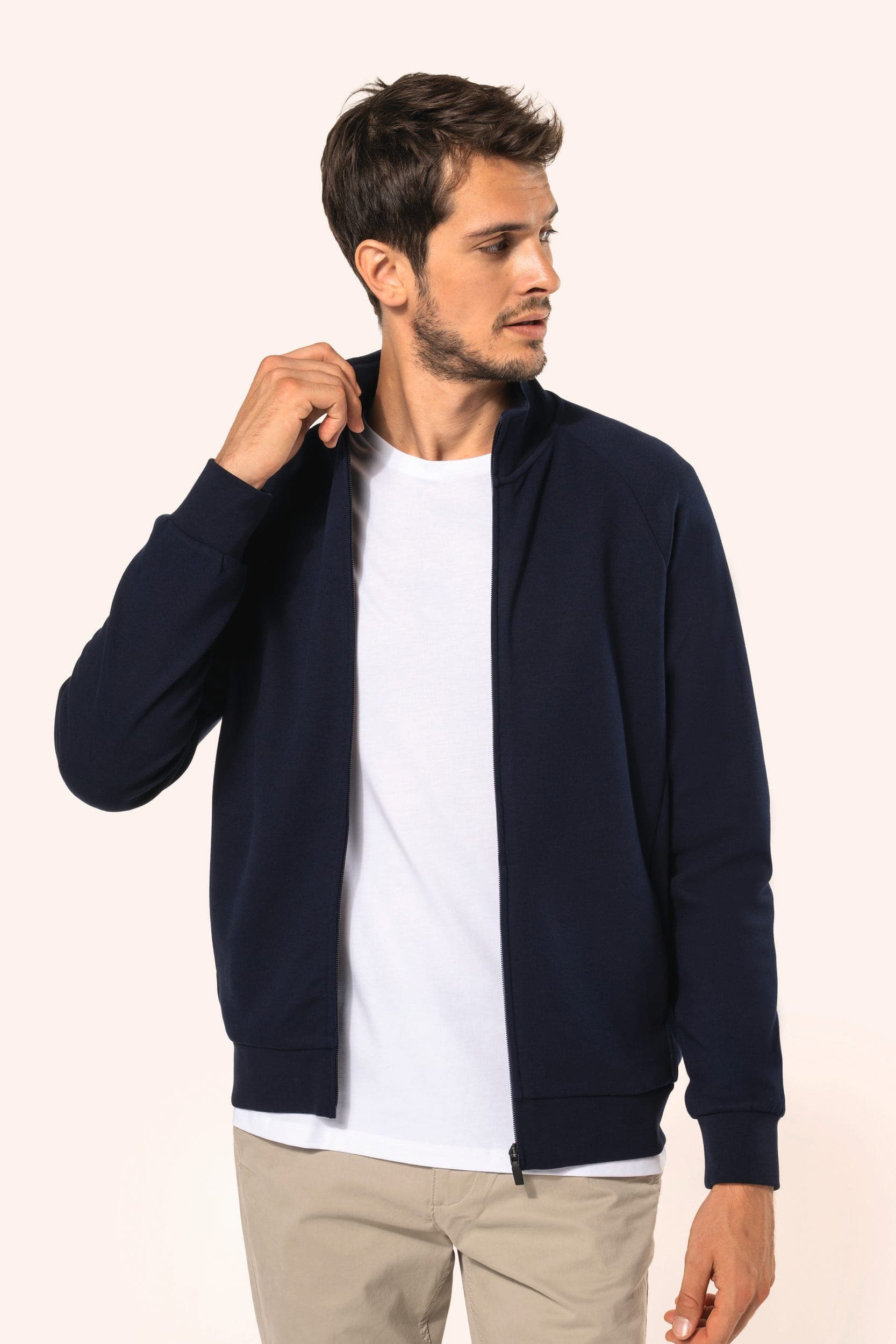 Veste zippée homme en situation