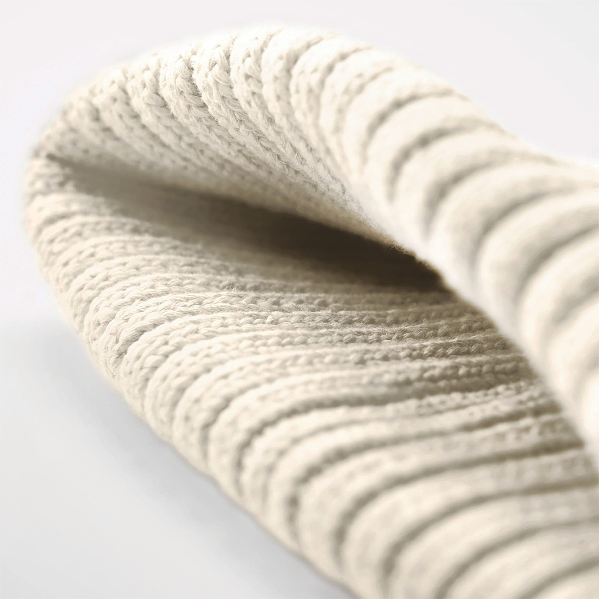 Bonnet enfant en coton biologique en situation