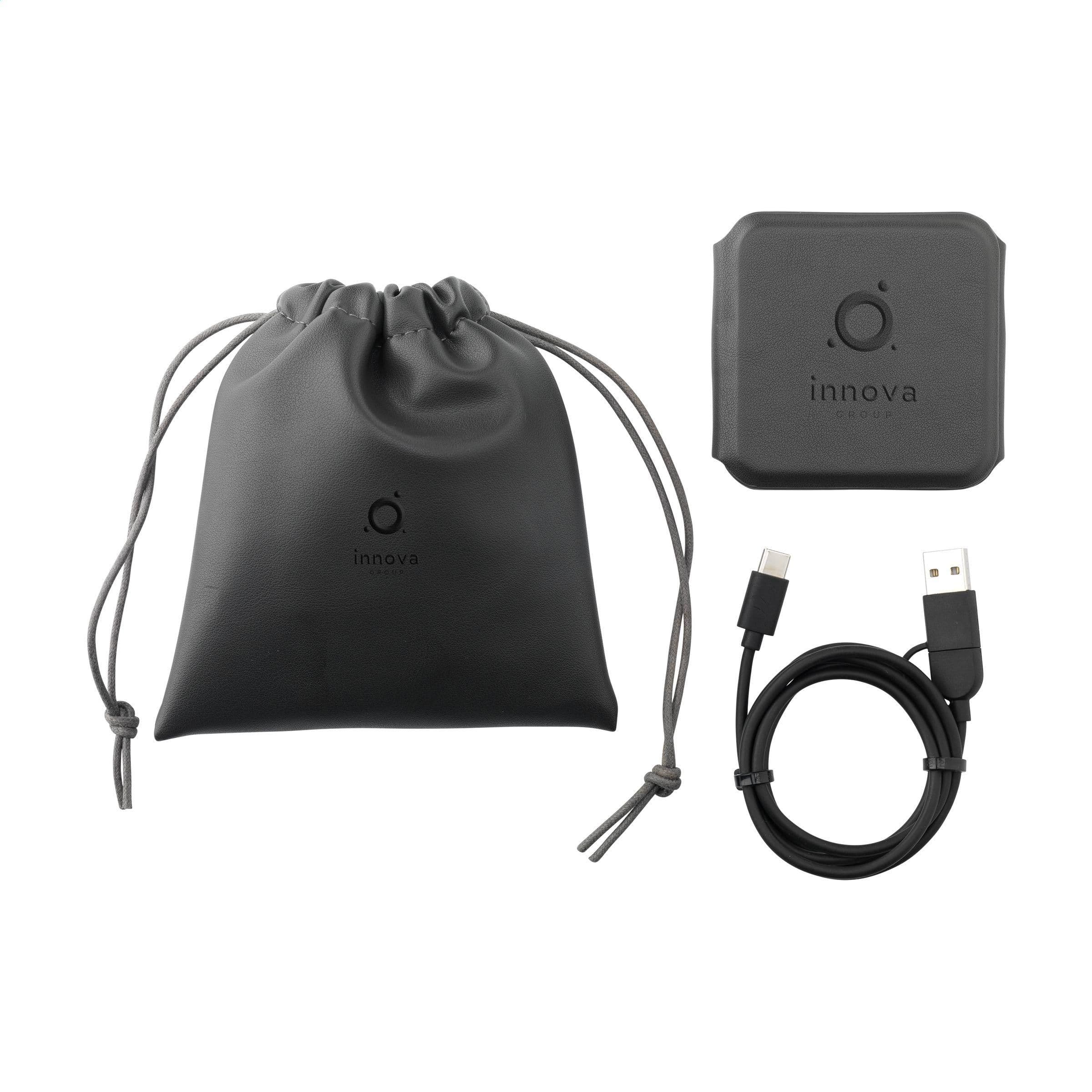 Chargeur sans fil TriCharge RCS PU recyclé en situation