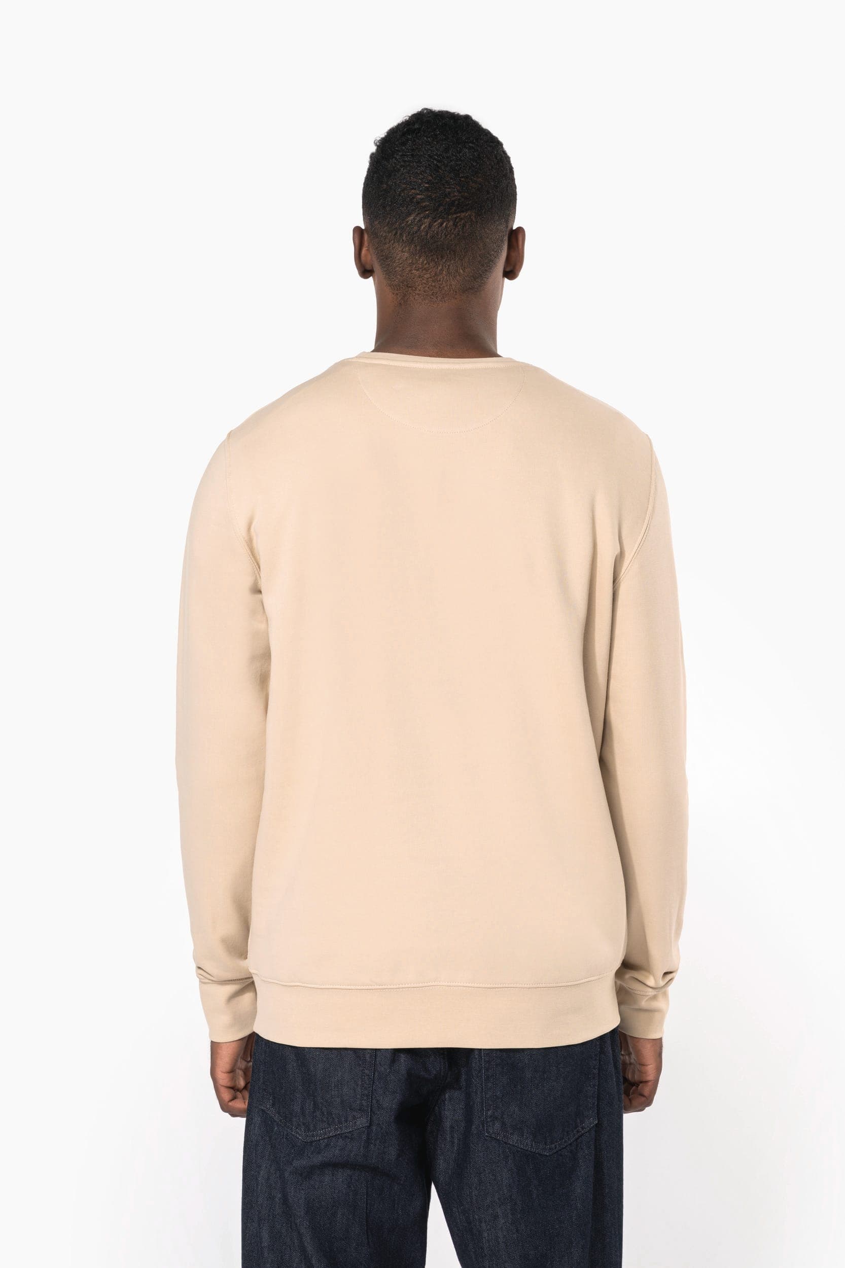 Sweat-shirt écoresponsable col rond unisexe en situation