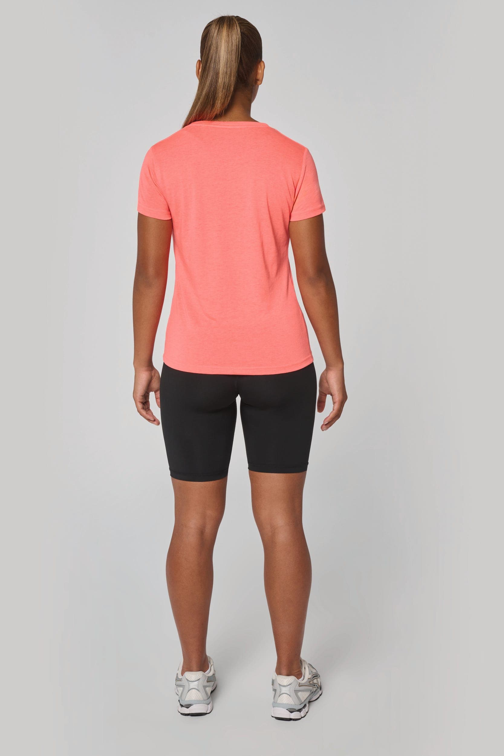 T-shirt triblend sport femme en situation