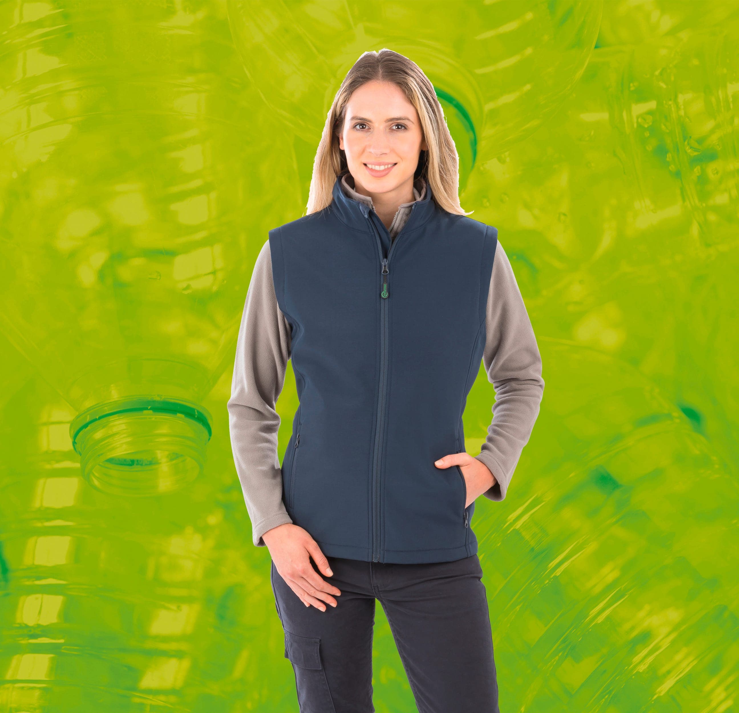 Bodywarmer softshell femme recyclé en situation