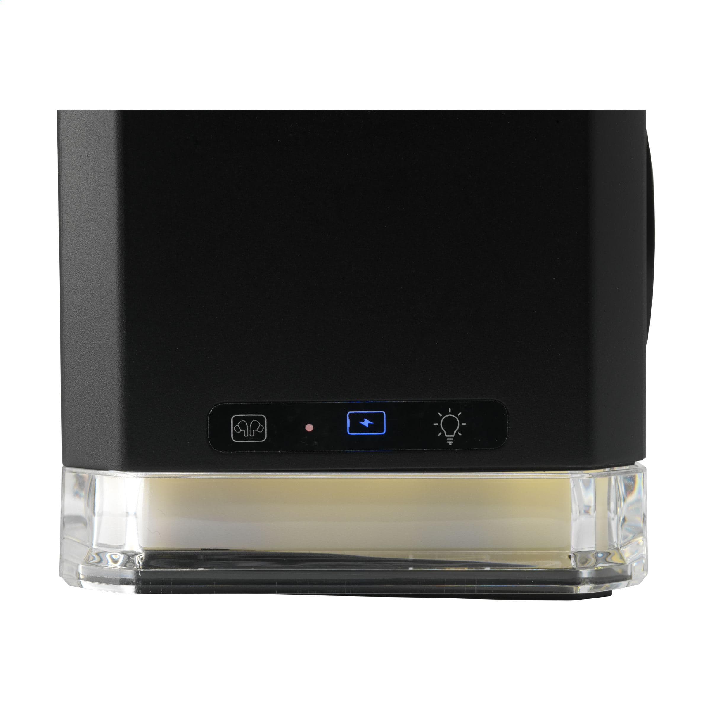 Support de charge Cube Magsafe 3-en-1 RCS plastique recyclé en situation