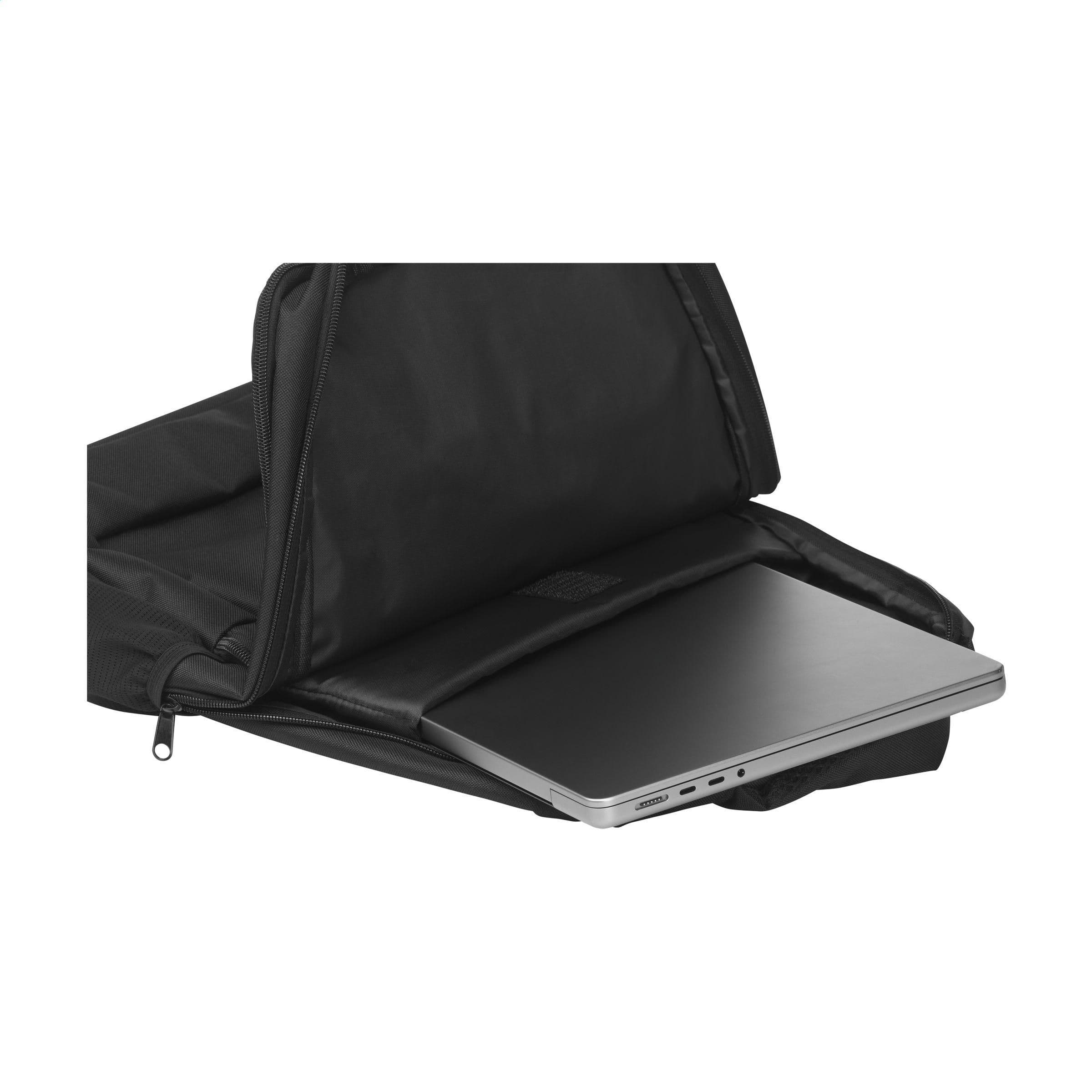 Sac à dos Urban Traveler GRS RPET en situation
