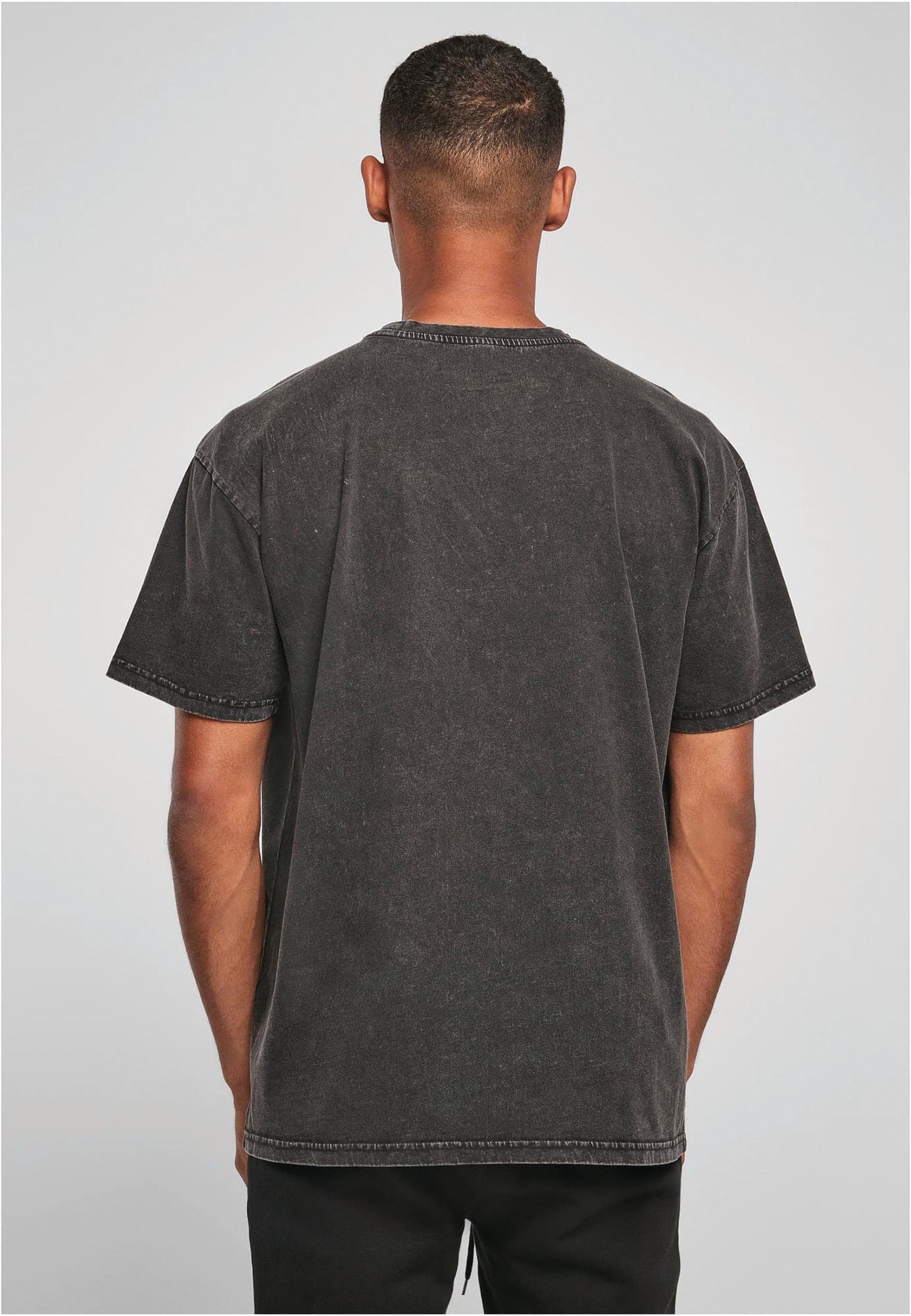 T-shirt délavé épais en situation