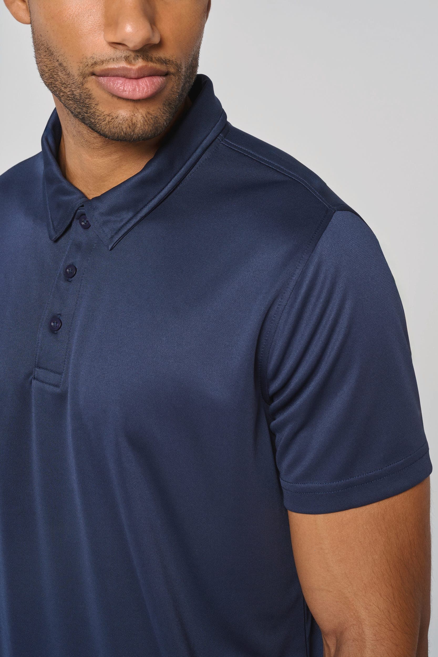 Polo sport manches courtes en situation