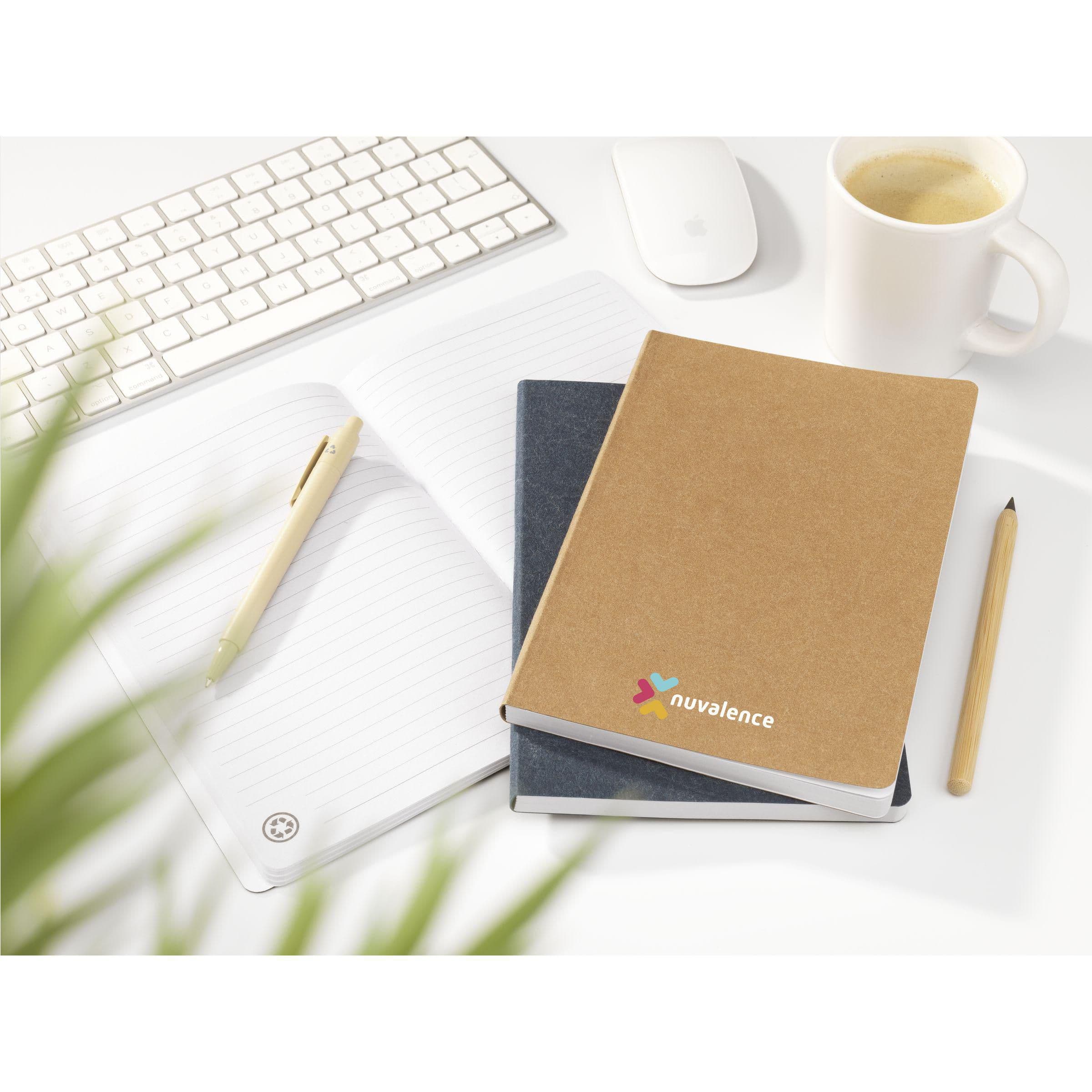 Carnet de notes GRS couverture kraft lavable A5 en situation