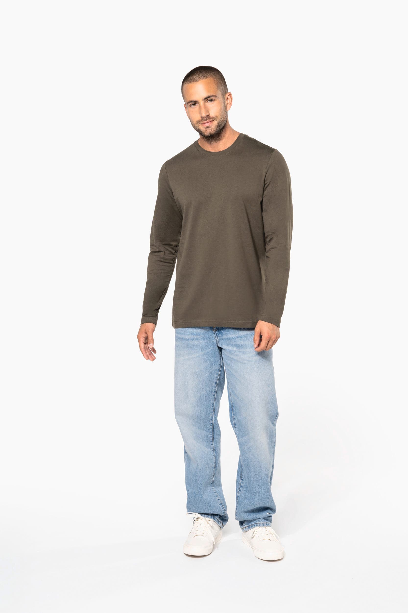 T-shirt col rond manches longues homme en situation