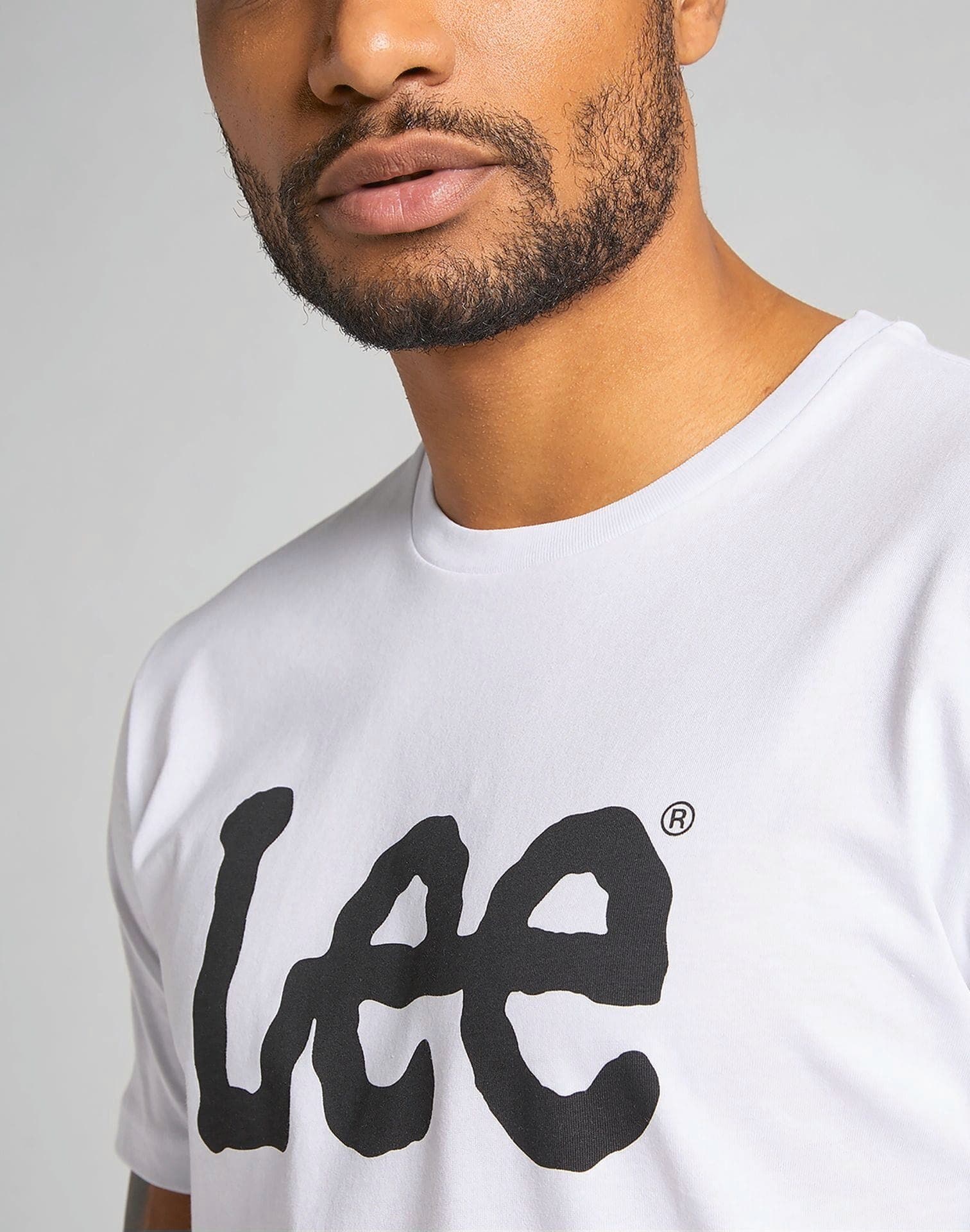 T-shirt Logo Lee en situation