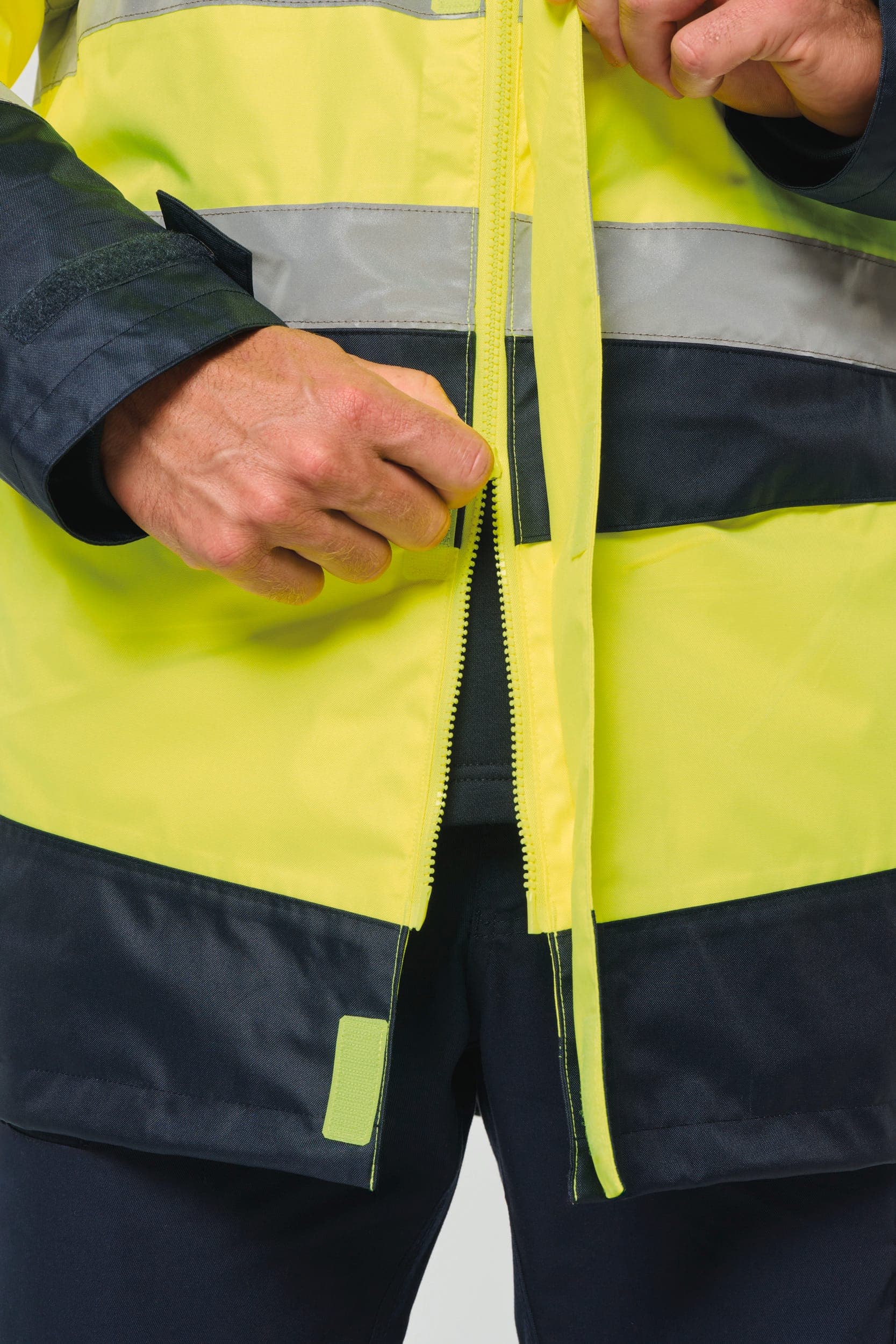 Parka de sécurité recyclée 4 en 1 unisexe en situation