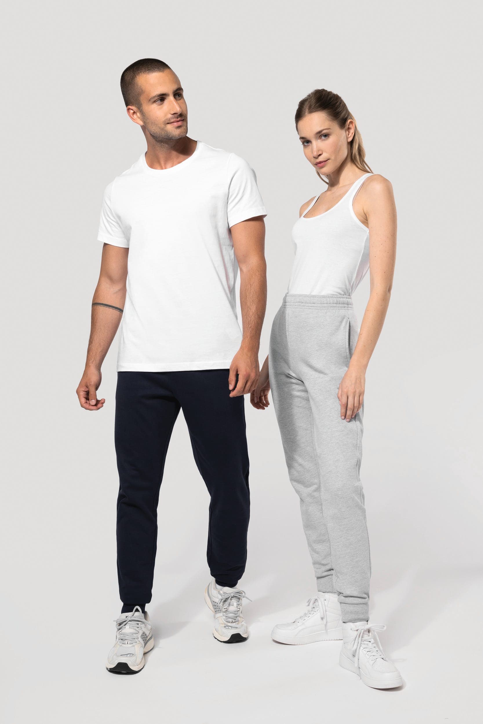 Pantalon molleton unisexe en situation