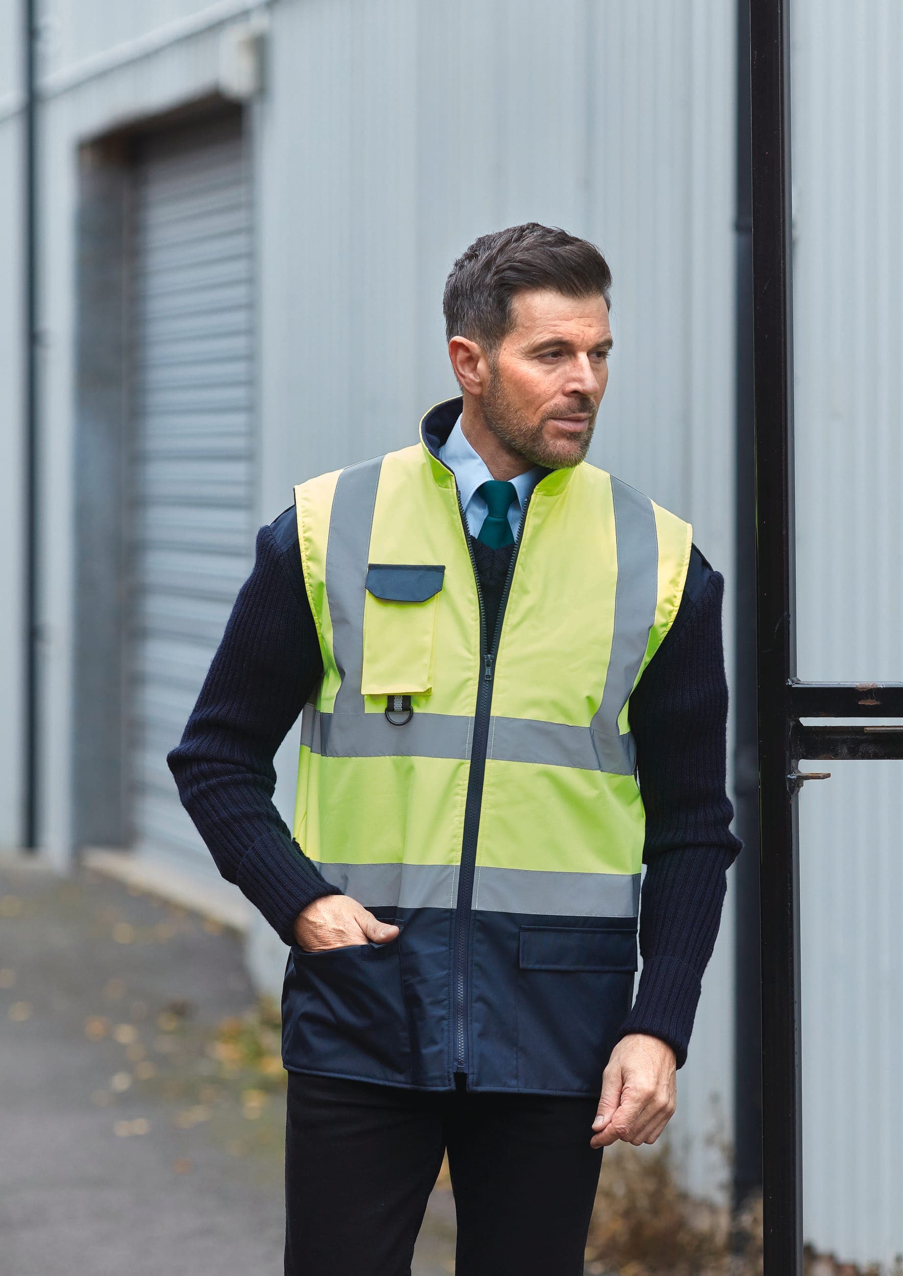 Bodywarmer rembourré haute visibilité en situation