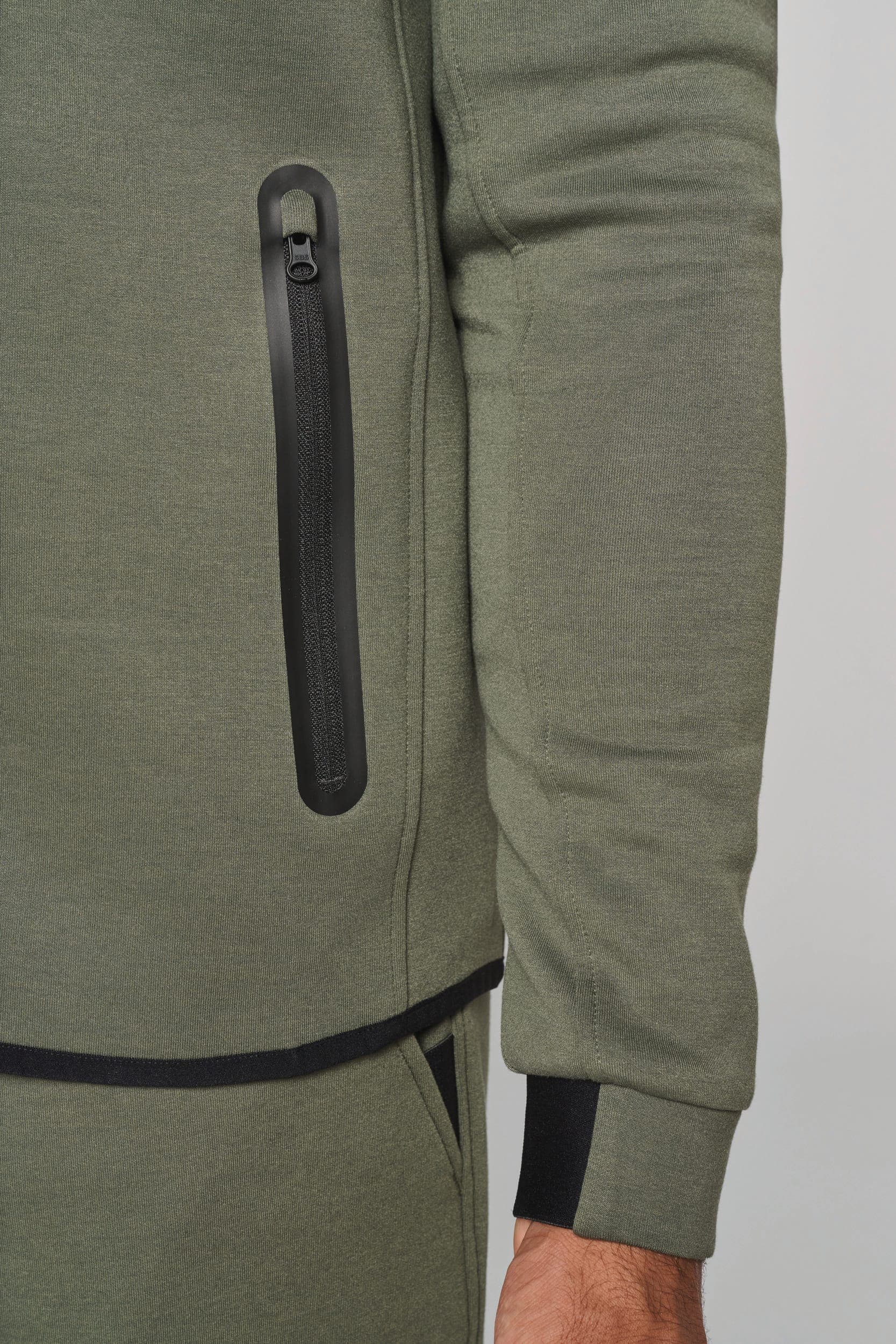 Veste à capuche performance en situation