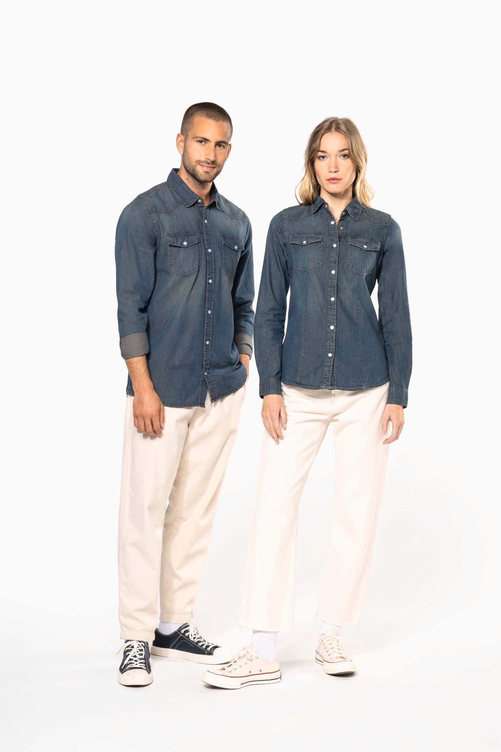 Chemise denim manches longues femme en situation