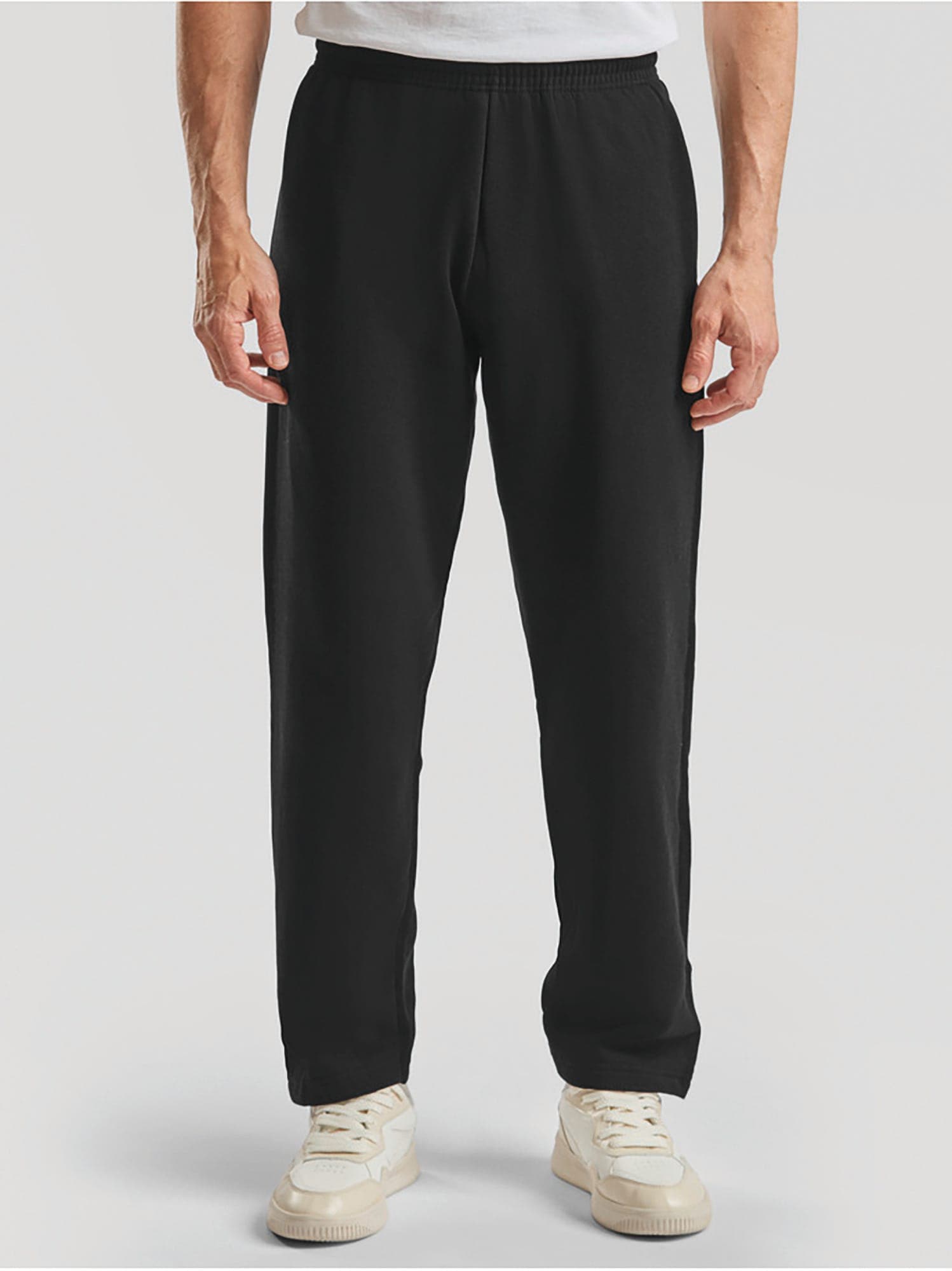 Pantalon de jogging bas droit (64-032-0) en situation