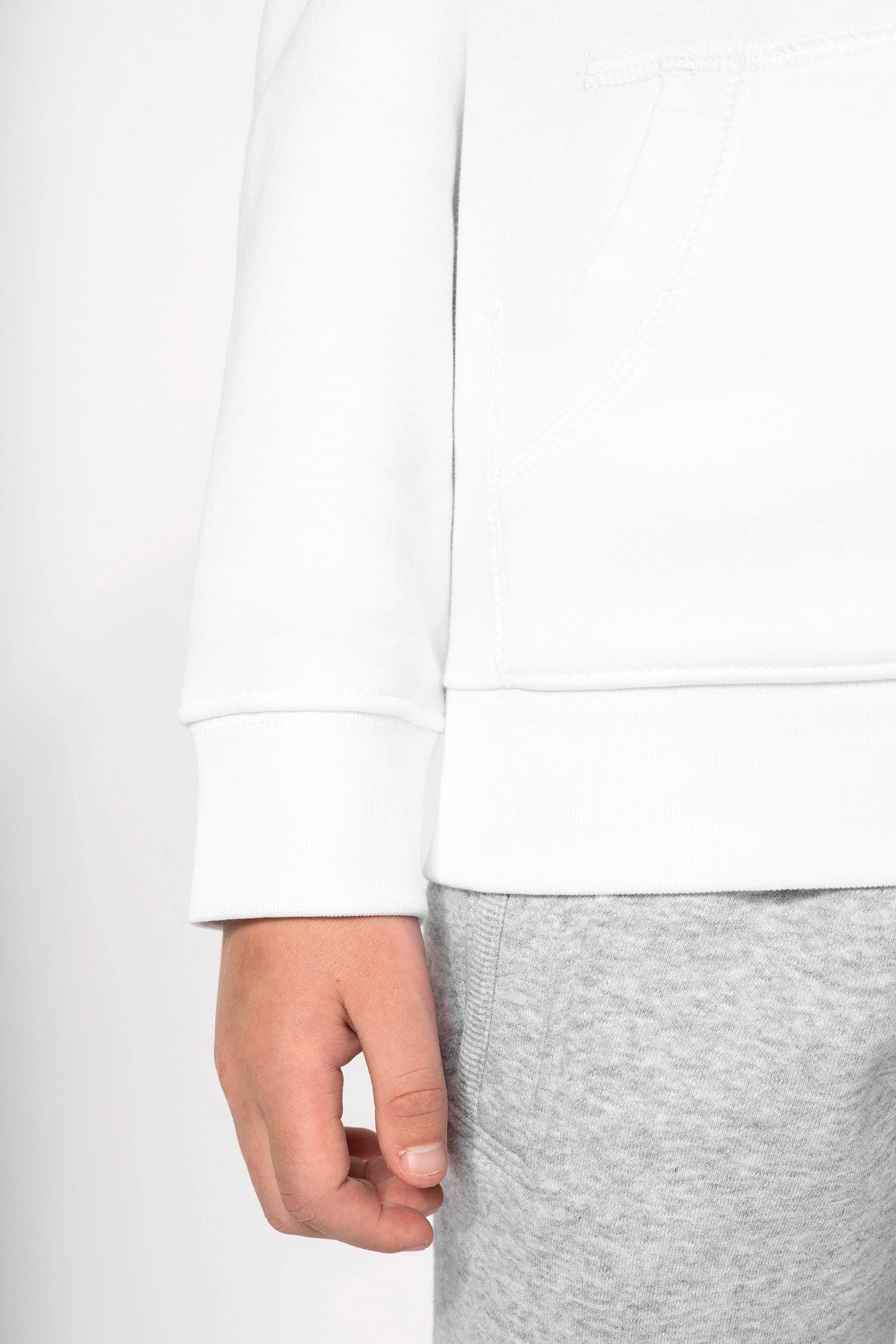 Sweat-shirt capuche zippé enfant en situation