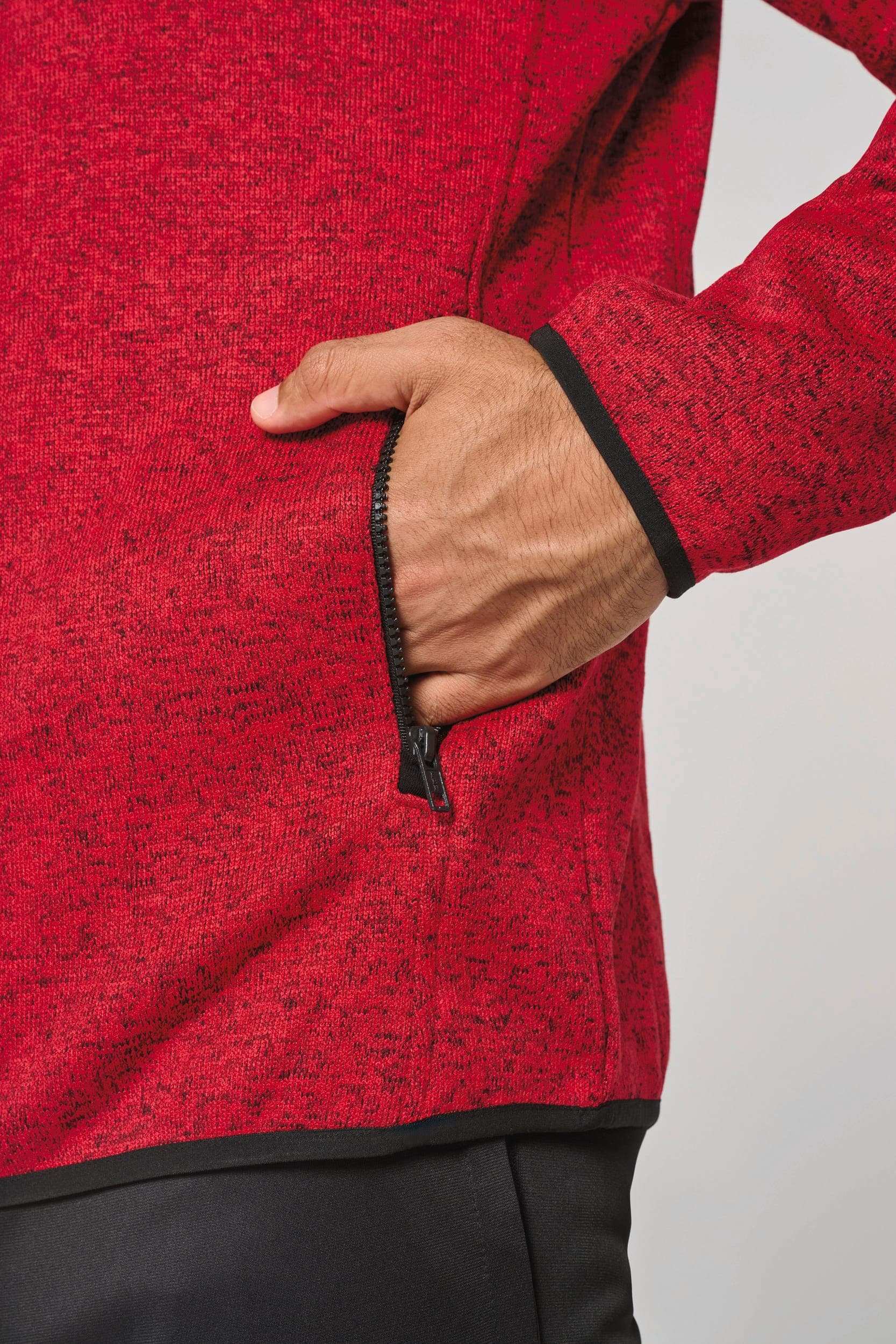 Veste à capuche chinée homme en situation