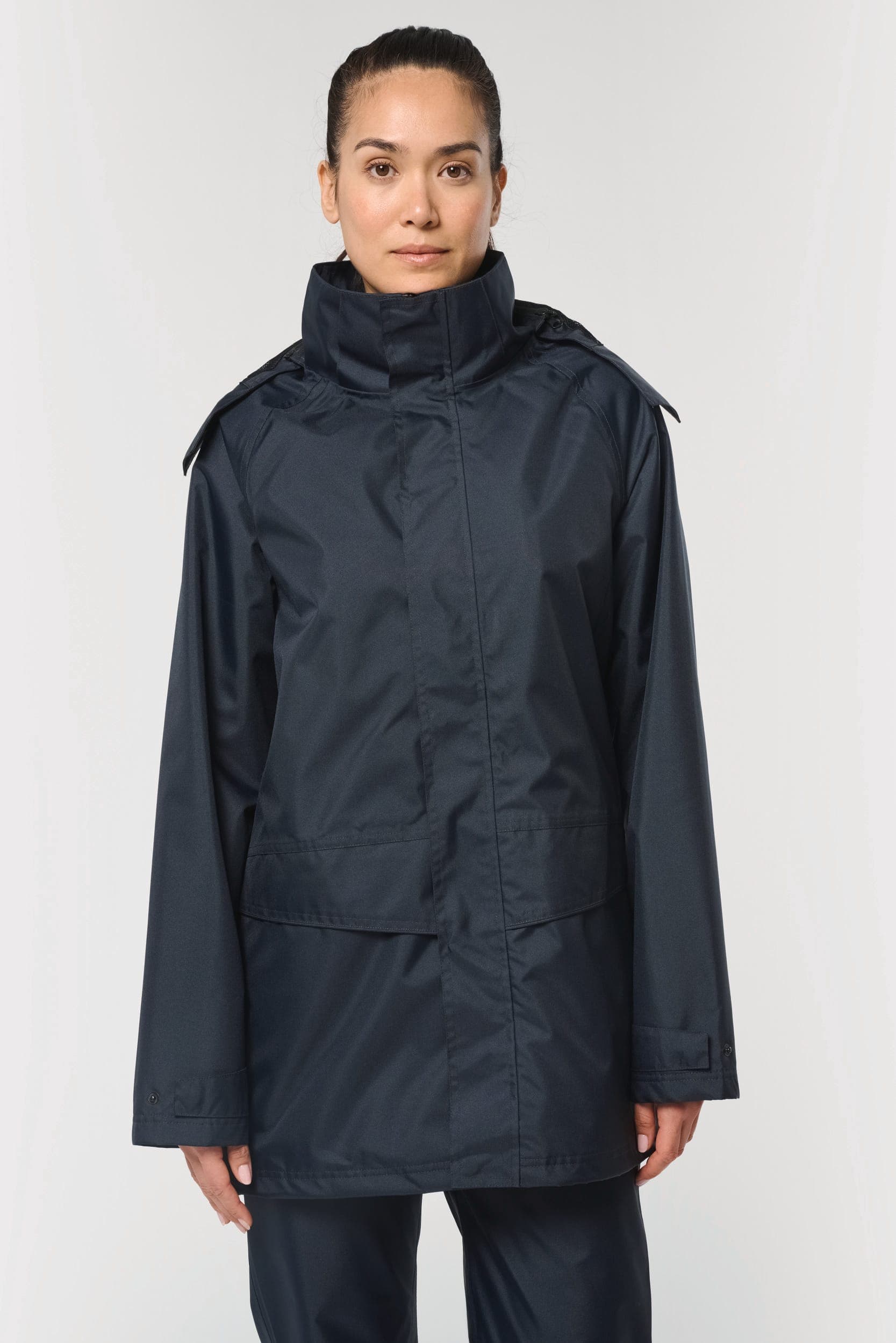 Veste de pluie unisexe en situation