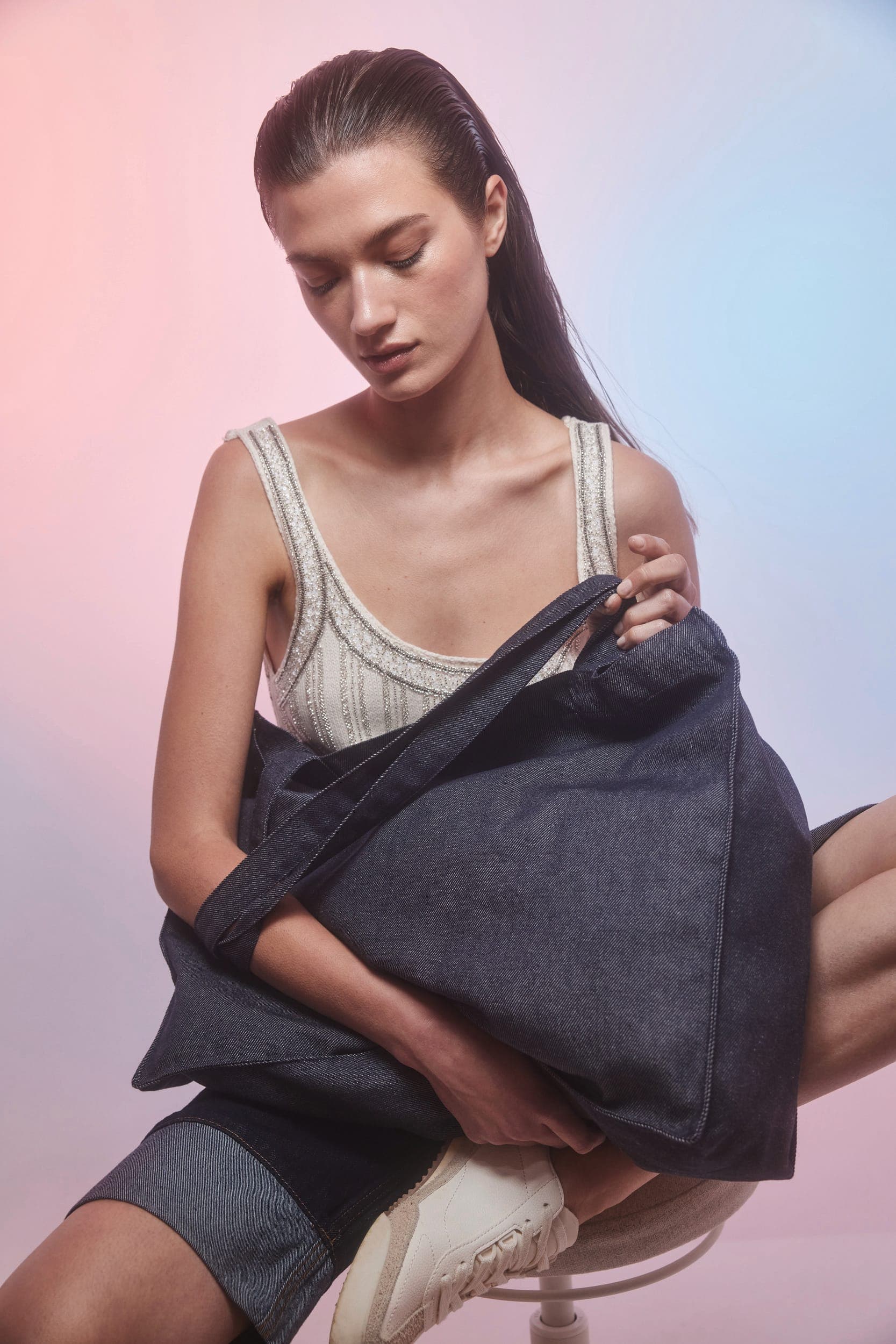 Grand sac shopping denim en situation
