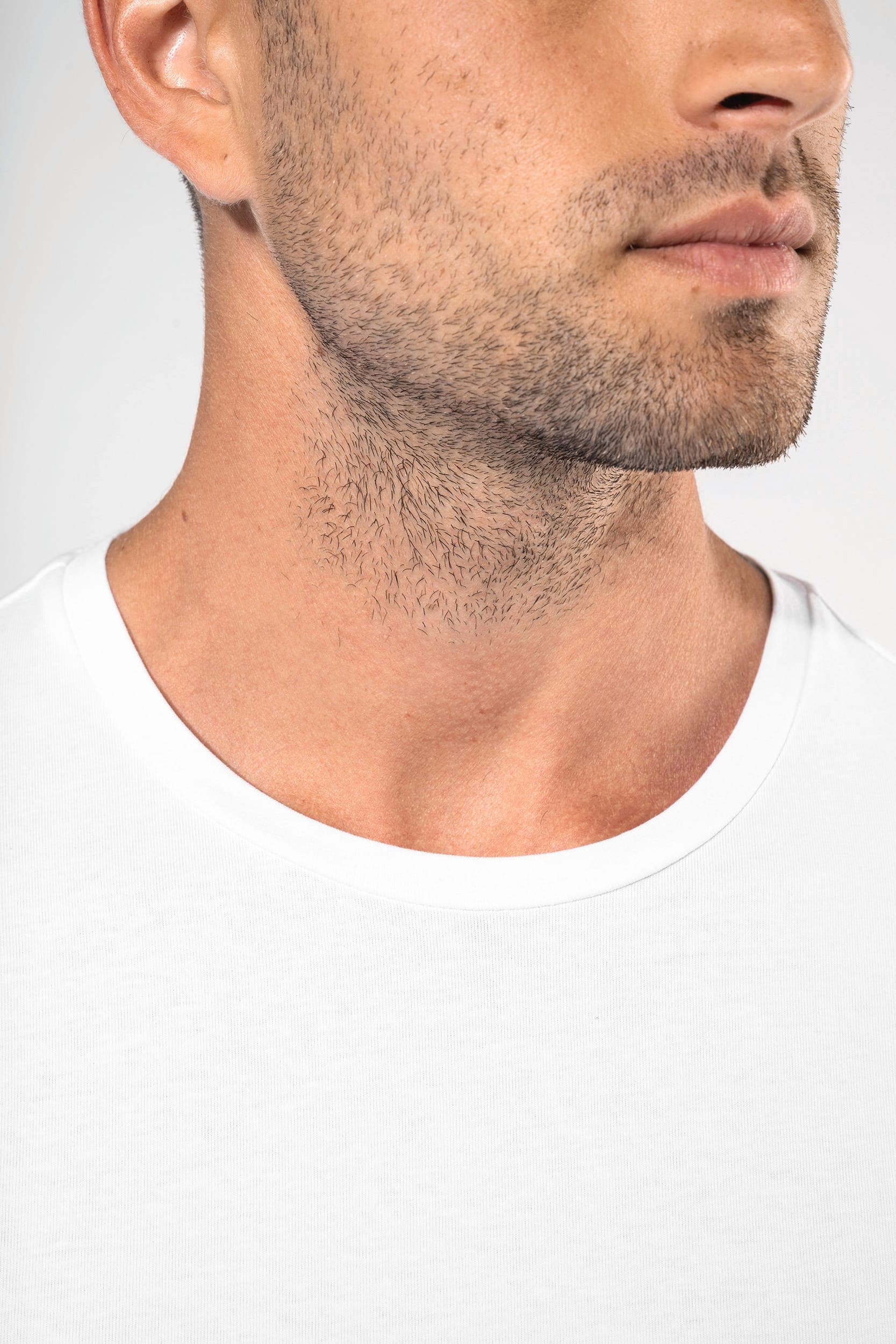 T-shirt col rond manches longues homme en situation