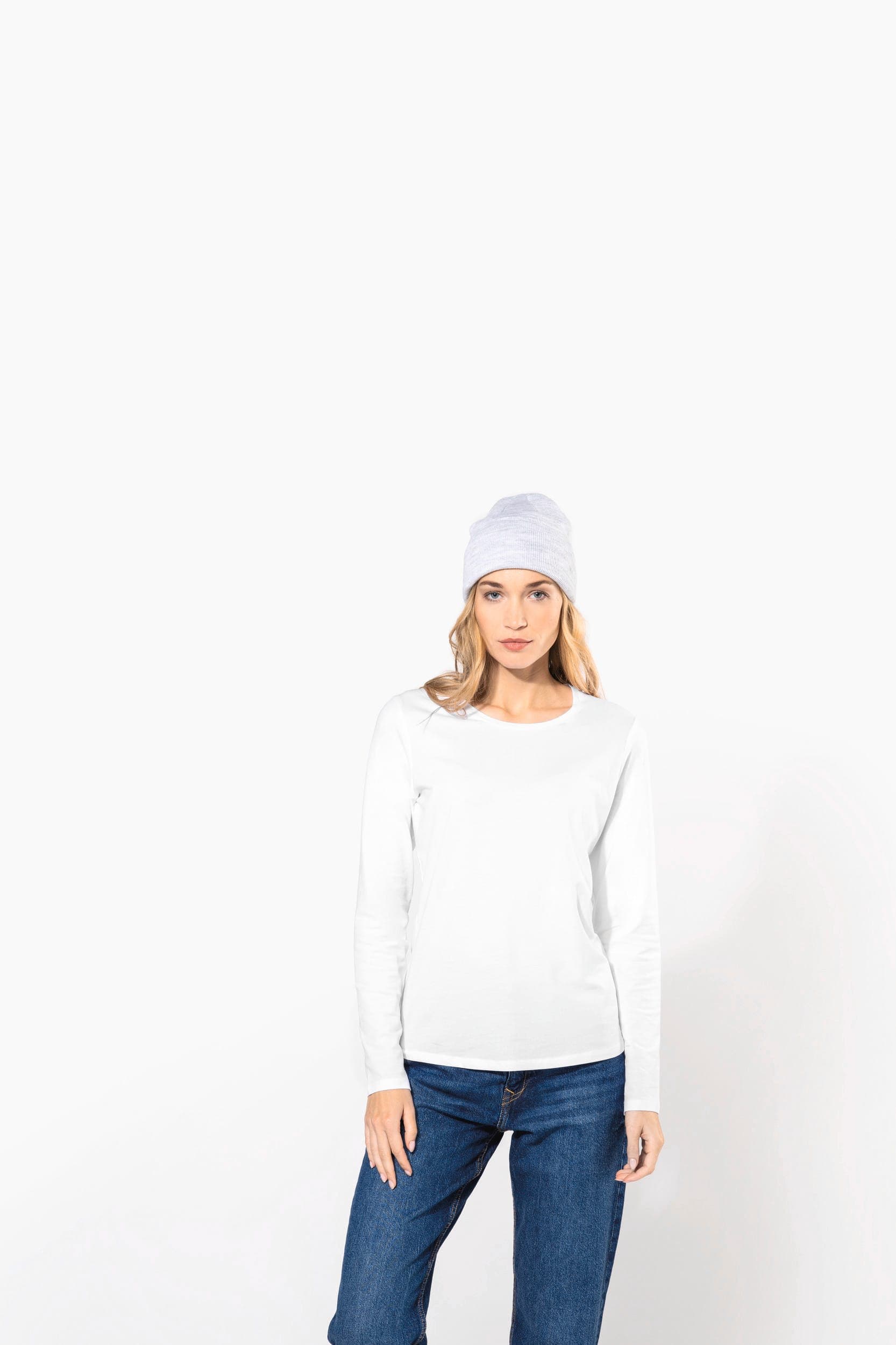 T-shirt col rond manches longues femme en situation