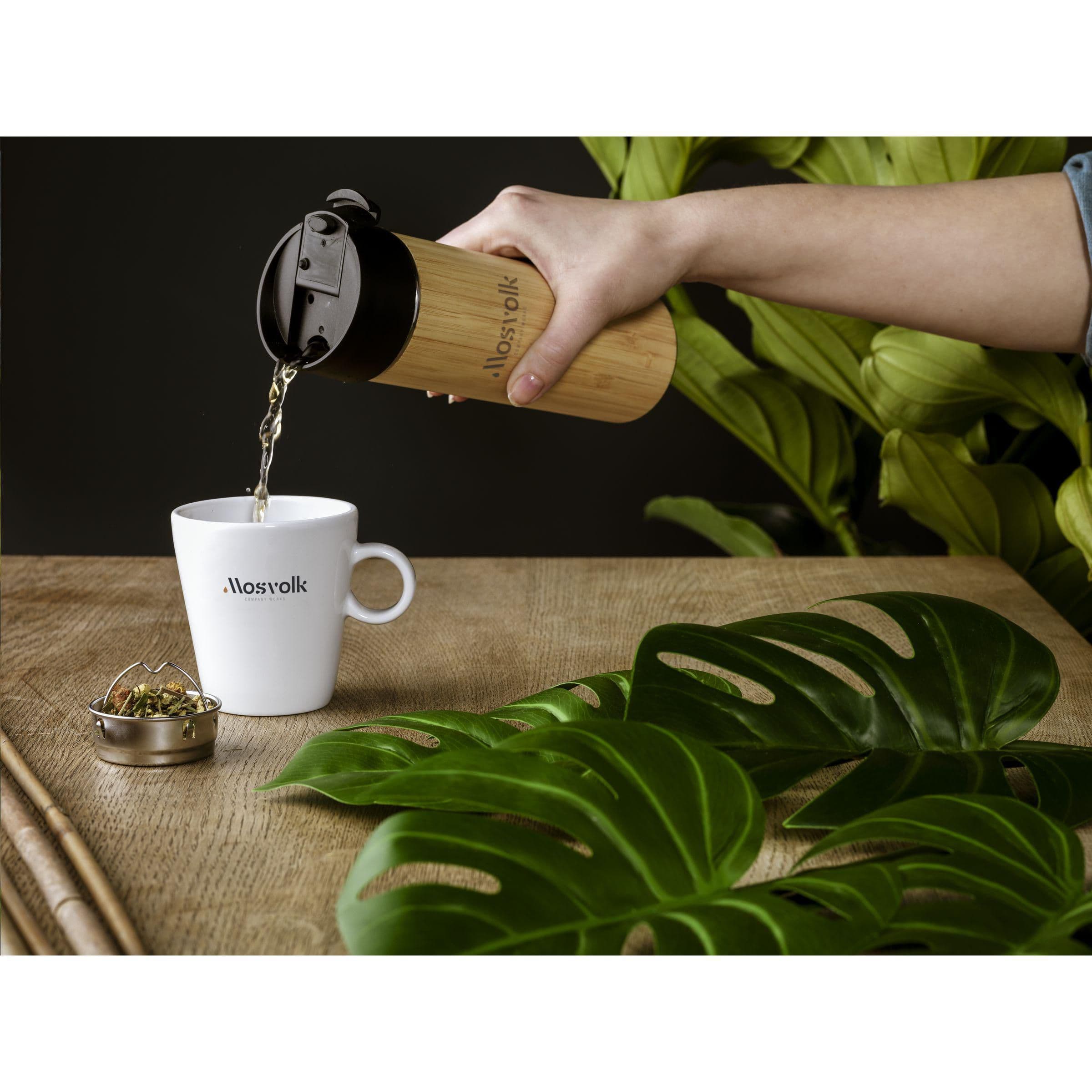 Thermos Sakura 360 ml en bambou en situation